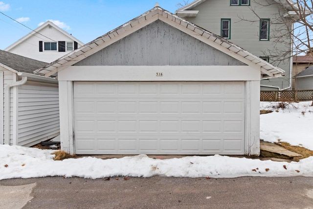 516 NEW YORK AVENUE, Manitowoc, WI 54220