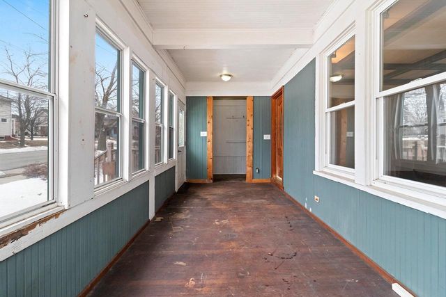 516 NEW YORK AVENUE, Manitowoc, WI 54220