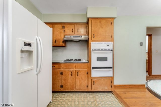 130 Howard Ave, South Bound Brook Boro, NJ 08880