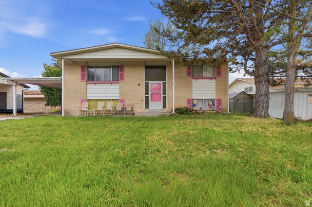 1387 W 2600 N, Clinton, UT 84015