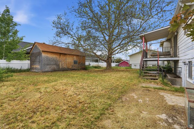 1387 W 2600 N, Clinton, UT 84015