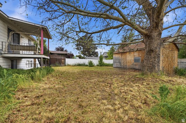 1387 W 2600 N, Clinton, UT 84015