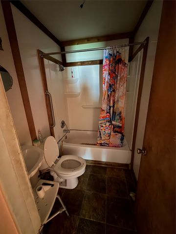 616 White Street, Whitesboro, TX 76273