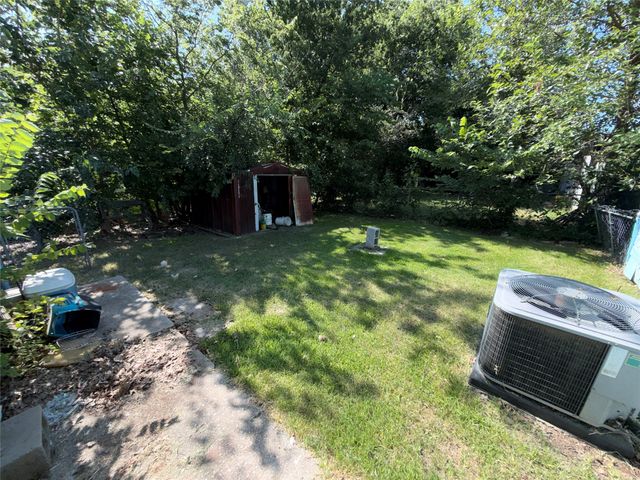 616 White Street, Whitesboro, TX 76273