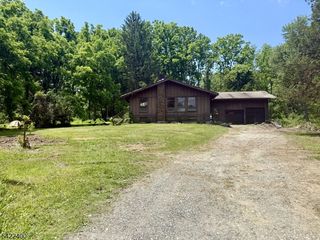 17 Butternut Dr, Vernon Twp., NJ 07462