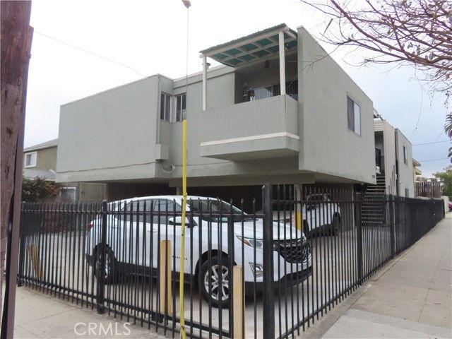 2204 W 26th, Los Angeles, CA 90018