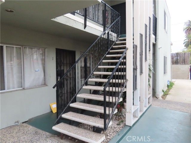 2204 W 26th, Los Angeles, CA 90018