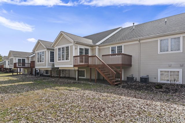8955 N Clearwater Drive, Zeeland Twp, MI 49464