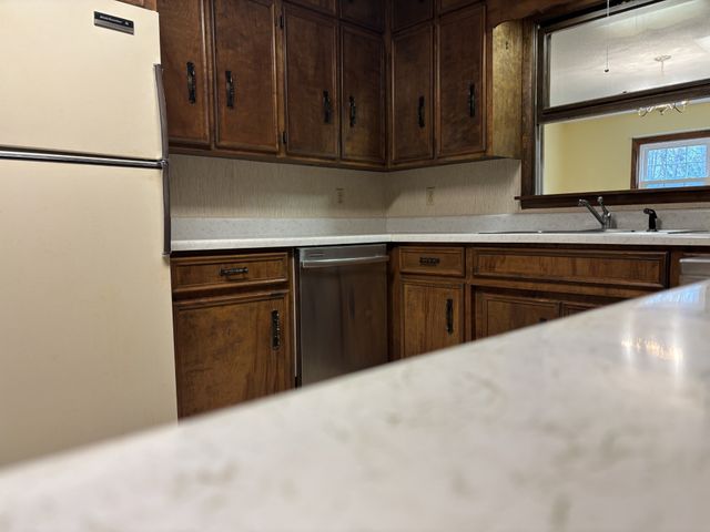 141 Doak Rd, Manchester, TN 37355