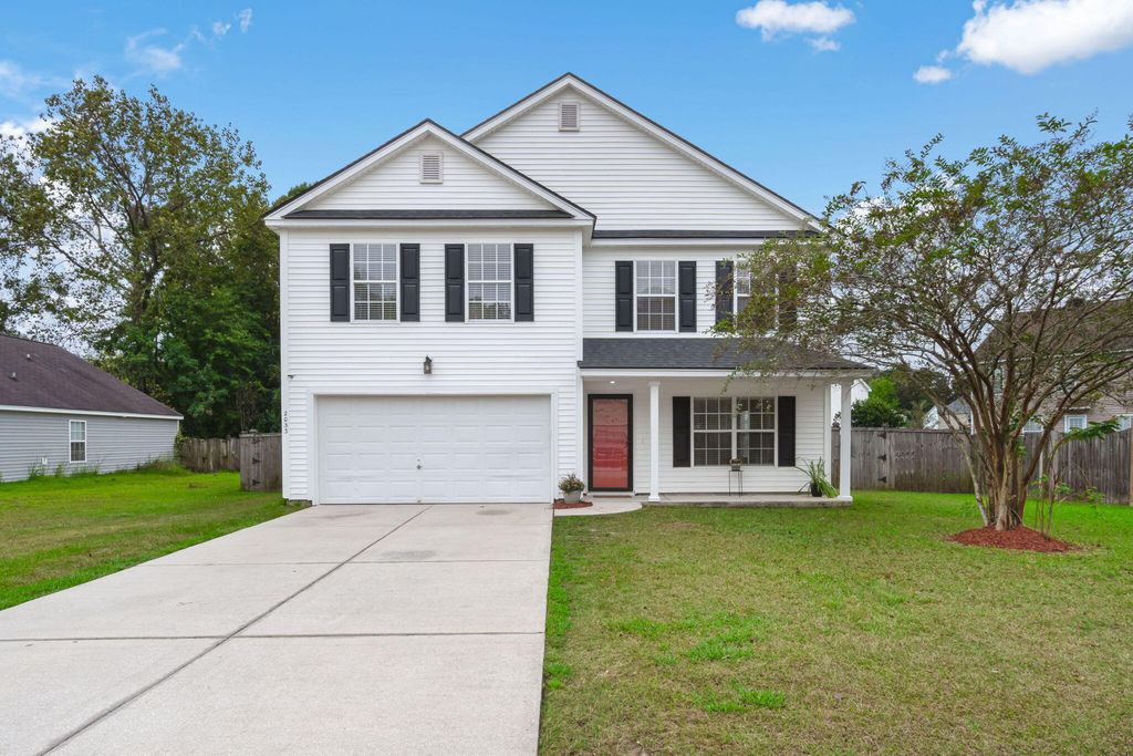 2033 Robin Wood Boulevard, Moncks Corner, SC 29461