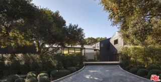 691 Via Trepadora, Santa Barbara, CA 93110