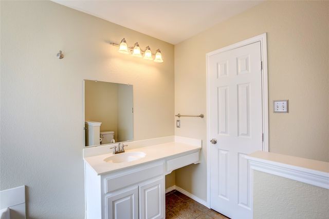 140 Flyaway Lane, Fort Worth, TX 76120