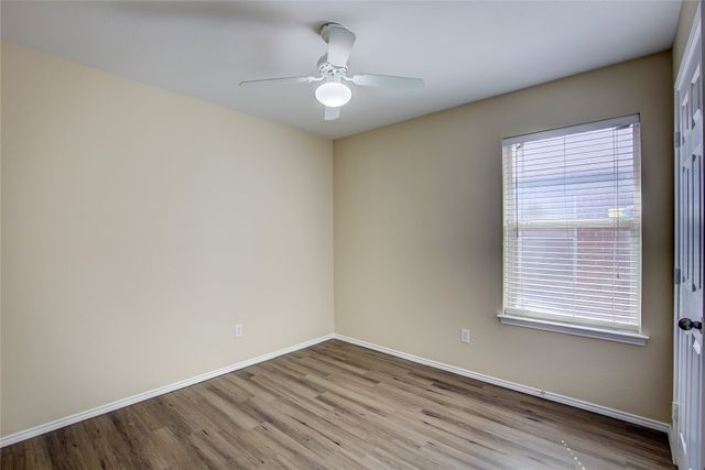 140 Flyaway Lane, Fort Worth, TX 76120