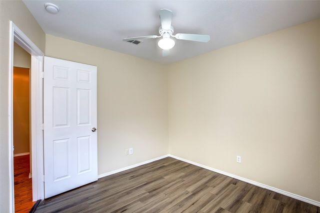 140 Flyaway Lane, Fort Worth, TX 76120