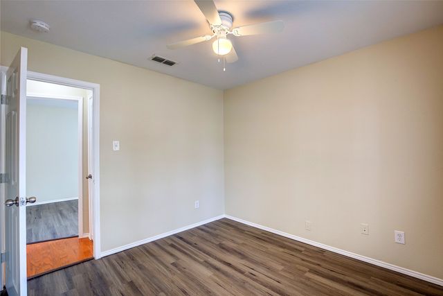 140 Flyaway Lane, Fort Worth, TX 76120