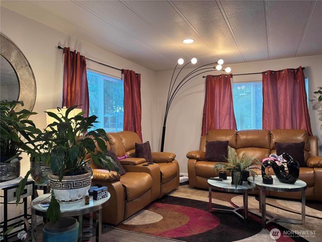 5532 Mountain Greens Lane SE, Lacey, WA 98503