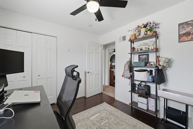 572 N Walnut Lane, Schaumburg, IL 60194