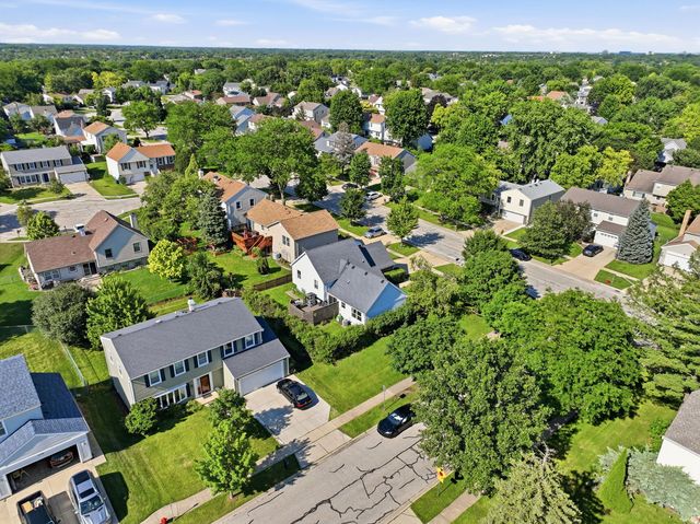 572 N Walnut Lane, Schaumburg, IL 60194