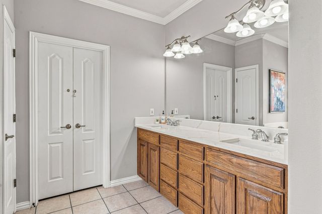 2105 Wood Duck Lane, Granbury, TX 76049