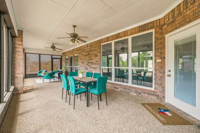2105 Wood Duck Lane, Granbury, TX 76049