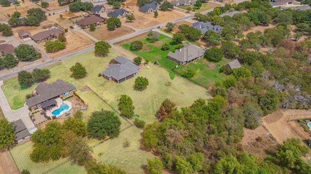 2105 Wood Duck Lane, Granbury, TX 76049