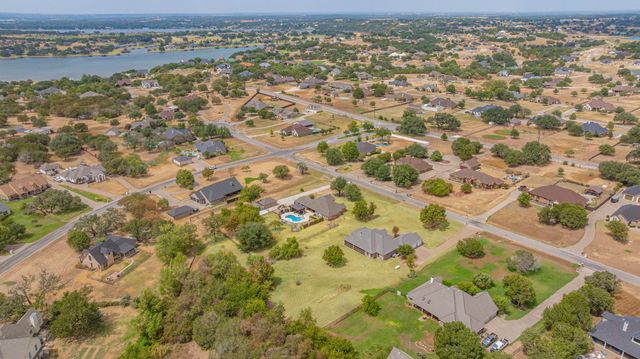 2105 Wood Duck Lane, Granbury, TX 76049