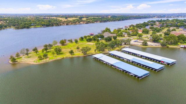 2105 Wood Duck Lane, Granbury, TX 76049