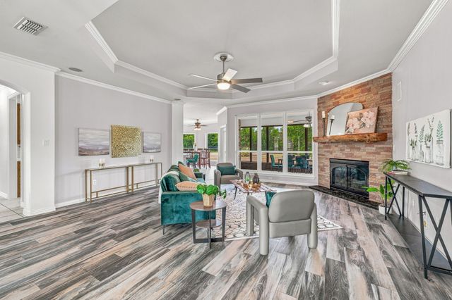 2105 Wood Duck Lane, Granbury, TX 76049