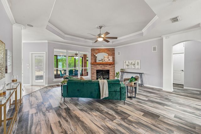 2105 Wood Duck Lane, Granbury, TX 76049