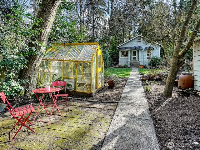 2337 NE 86th Street, Seattle, WA 98115