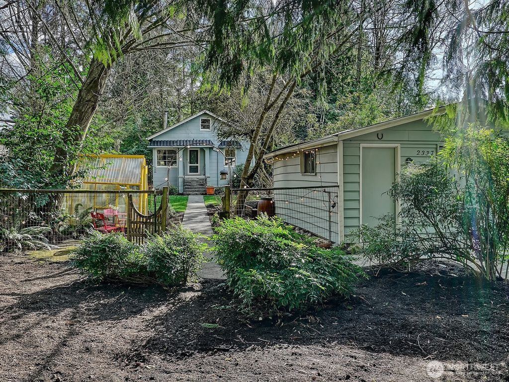 2337 NE 86th Street, Seattle, WA 98115