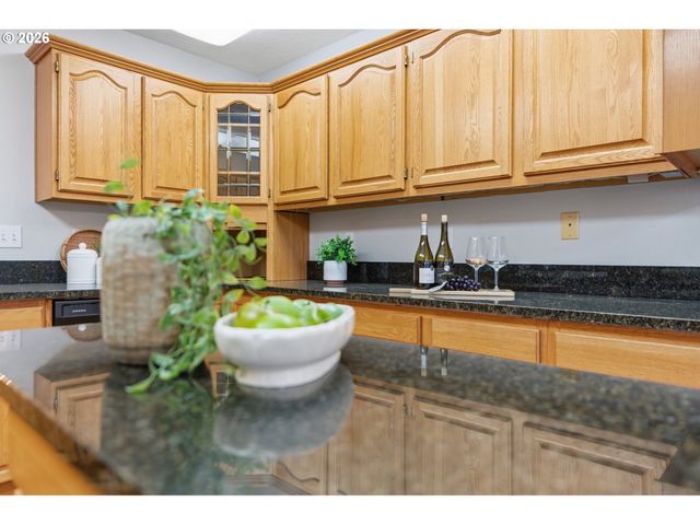 5401 E RIDGE St, Salem, OR 97306