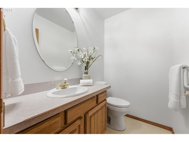 5401 E RIDGE St, Salem, OR 97306