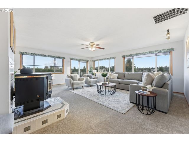 5401 E RIDGE St, Salem, OR 97306