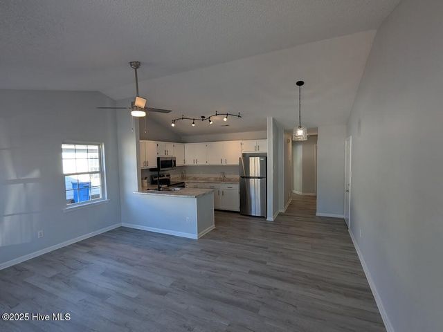 504 Saint George Cove, Jacksonville, NC 28546