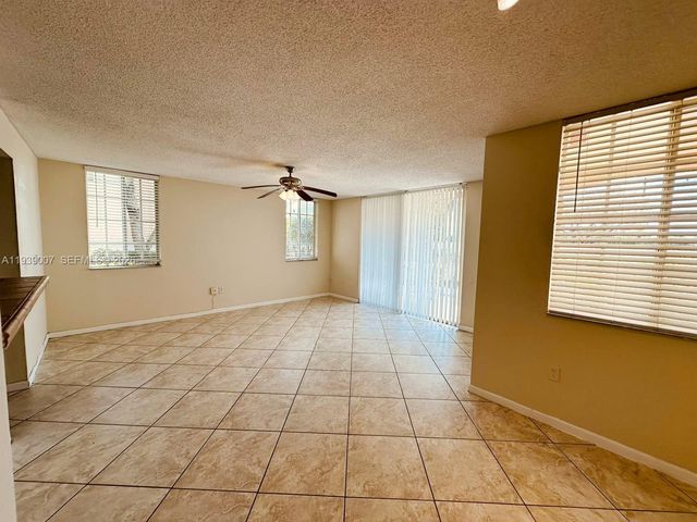 1727 Village Boulevard 102, West Palm Beach, FL 33409