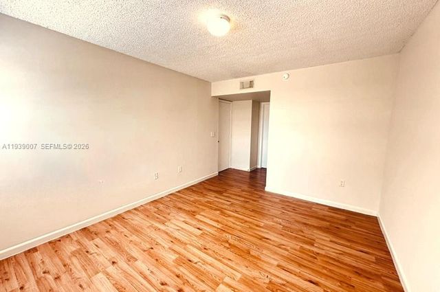 1727 Village Boulevard 102, West Palm Beach, FL 33409