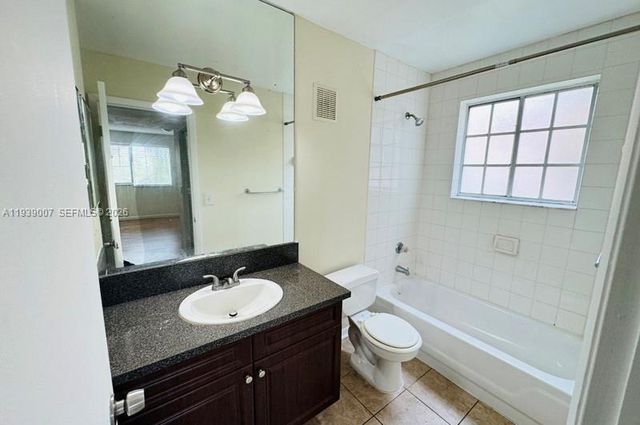 1727 Village Boulevard 102, West Palm Beach, FL 33409
