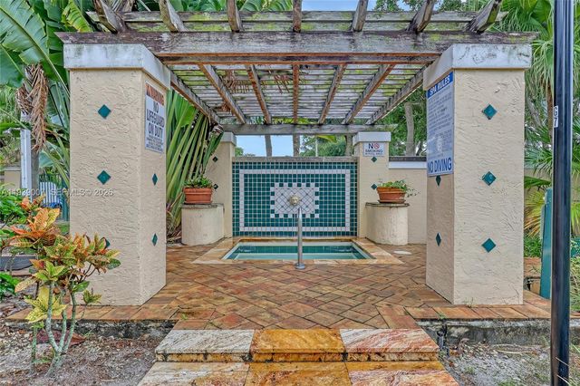1727 Village Boulevard 102, West Palm Beach, FL 33409