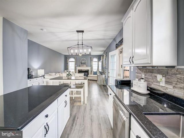 5 REGAL CT, Stafford, VA 22554