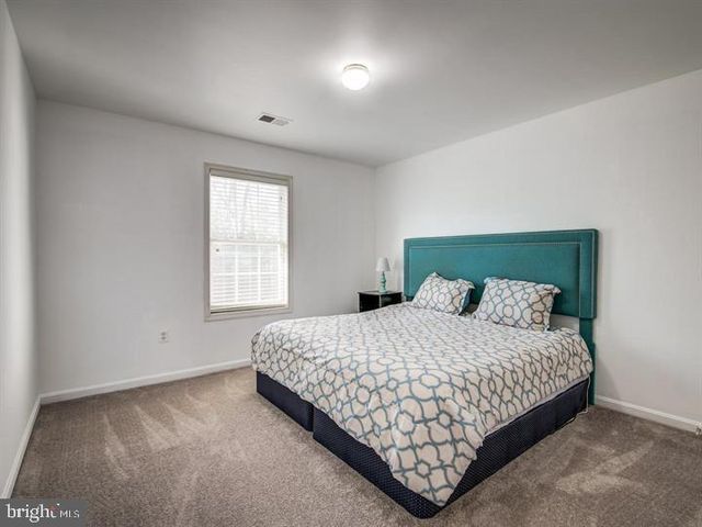 5 REGAL CT, Stafford, VA 22554