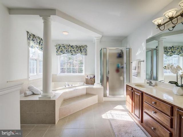 5 REGAL CT, Stafford, VA 22554