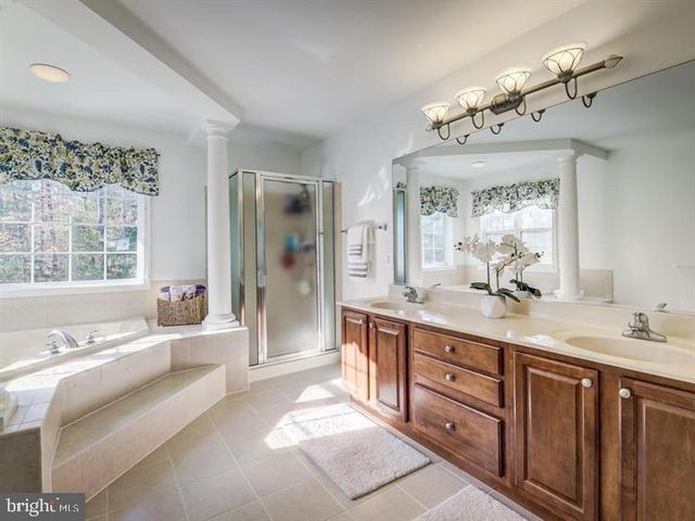 5 REGAL CT, Stafford, VA 22554