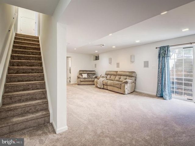 5 REGAL CT, Stafford, VA 22554