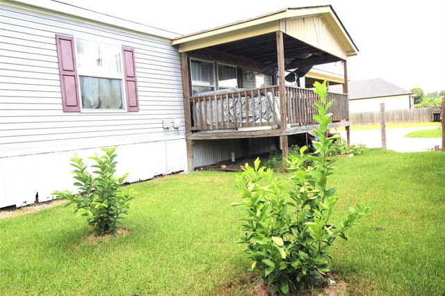 711 County Road 5006, Cleveland, TX 77327