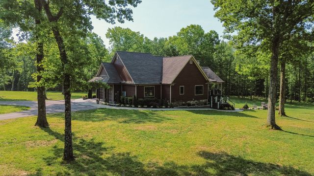 1520 Puryears Bend Rd, Hartsville, TN 37074
