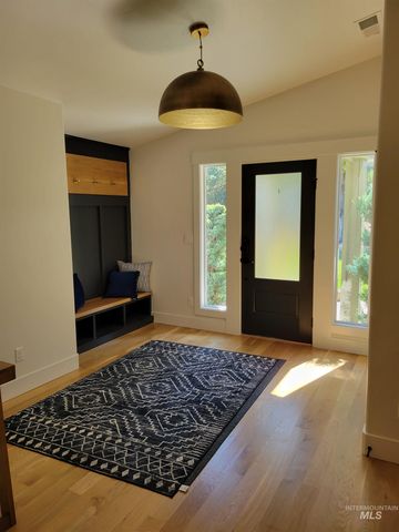 809 E Pennsylvania Dr, Boise, ID 83706