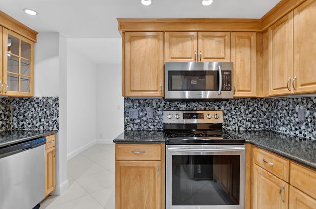 7756 La Mirada Drive, Boca Raton, FL 33433