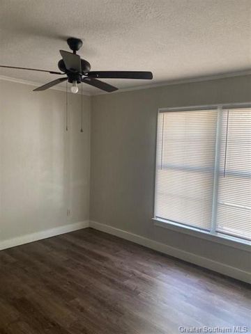 284 E Roddam Street, Sulphur, LA 70663