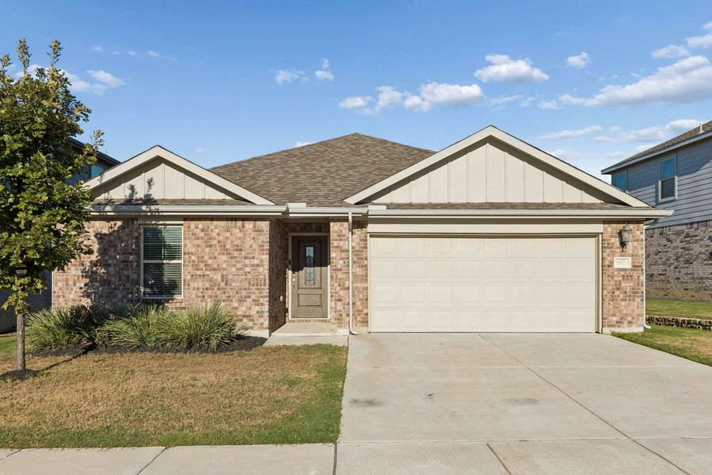 10525 Takala Drive, Fort Worth, TX 76179 — exterior